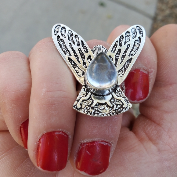 New Rose Quartz Flying Insect Silver Ring. - Picture 3 of 15